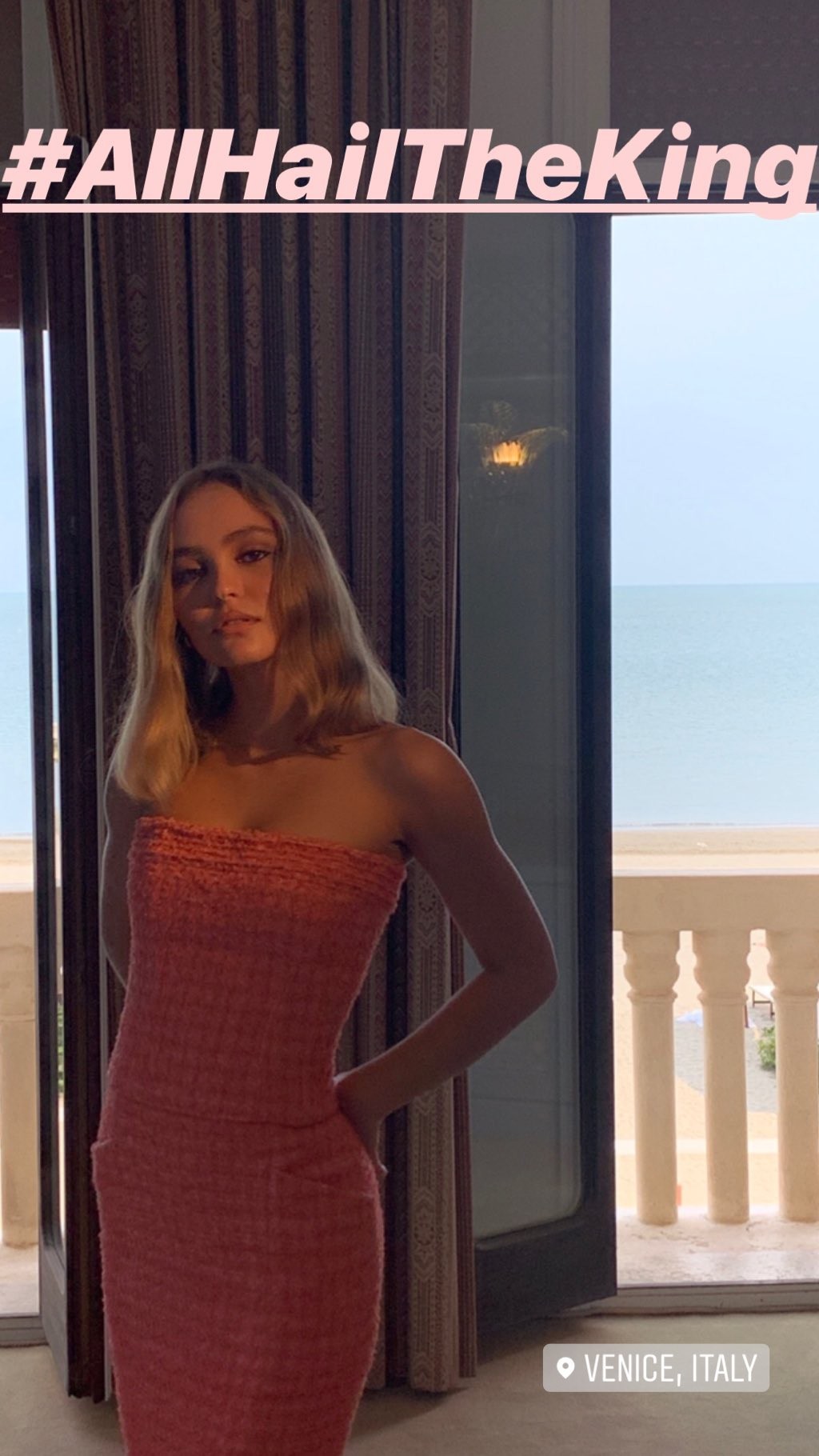 lily-rose-depp-sexy-the-king-57 lily rose depp sexy the king 57