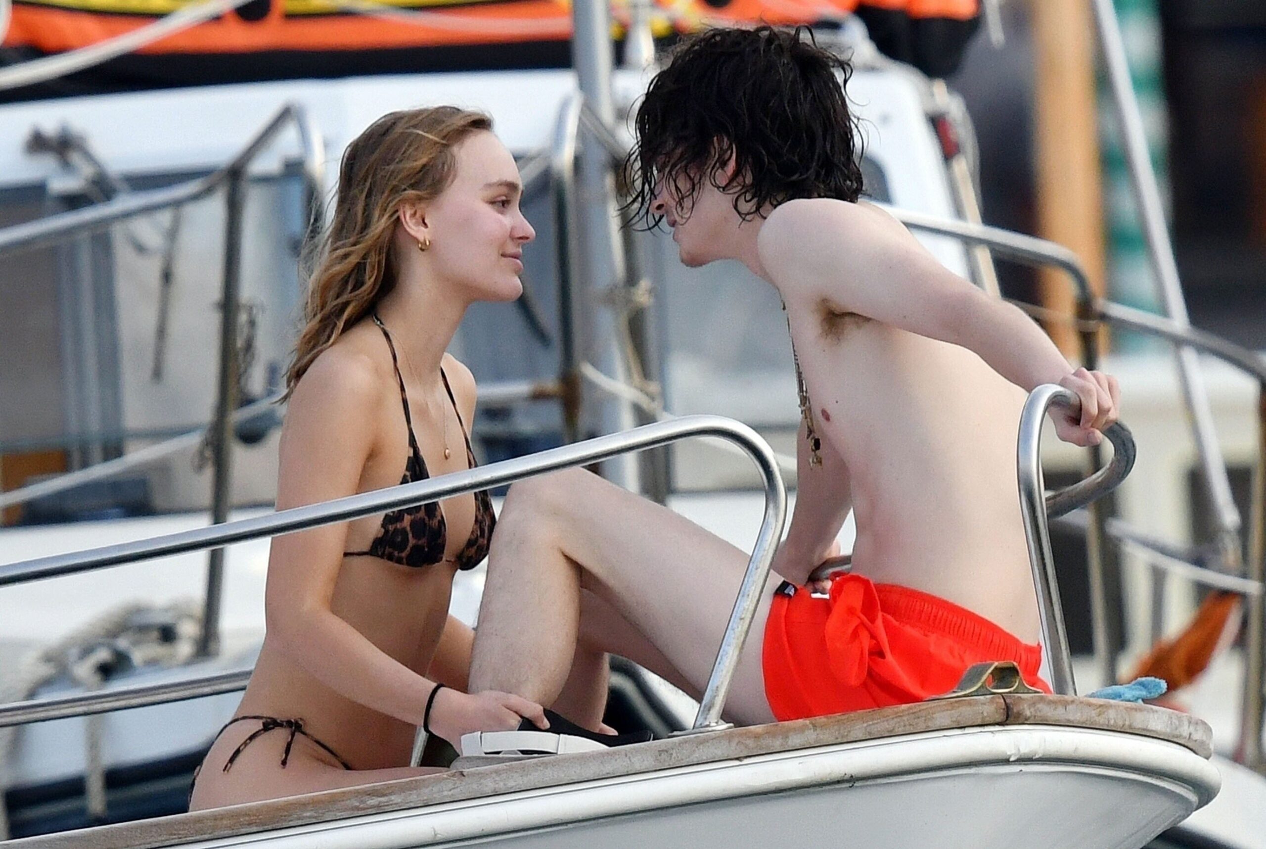 lily-rosedepp-and-timothee-chalamet-sexy-25 lily rosedepp and timothee chalamet sexy 25 scaled
