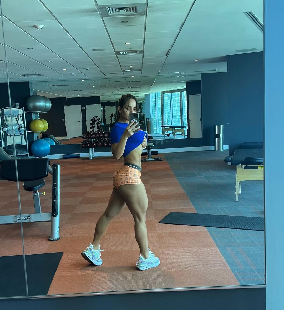 lisandra-lezcano-selfie-thefappening-cfd-2 Lisandra Lezcano No Panties Selfie