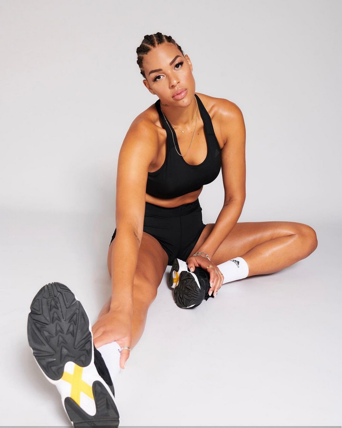 liz-cambage-sexiest-pics-thefappening-cfd-17 Liz Cambage Fitness