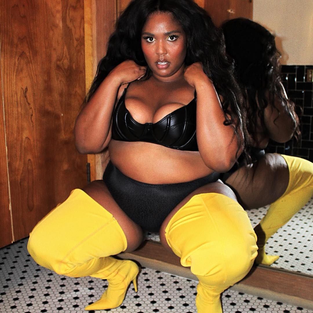lizzo-sexy-curves-in-revealing-bikini-thefappening-pro-15 lizzo sexy curves in revealing bikini thefappening pro 15