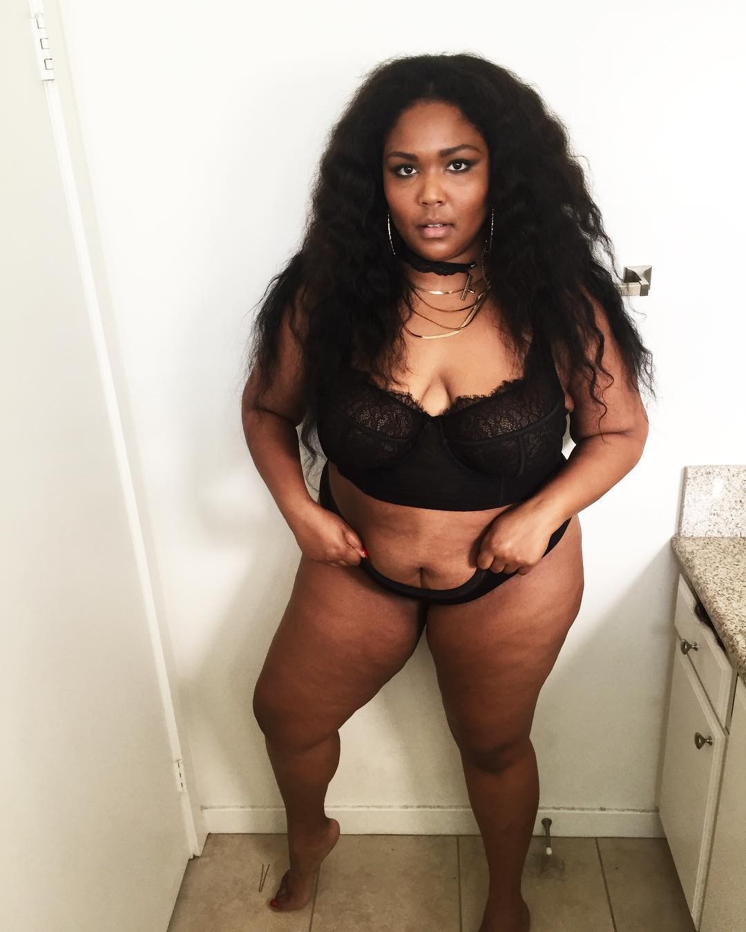 lizzo-sexy-curves-in-revealing-bikini-thefappening-pro-2 lizzo sexy curves in revealing bikini thefappening pro 2
