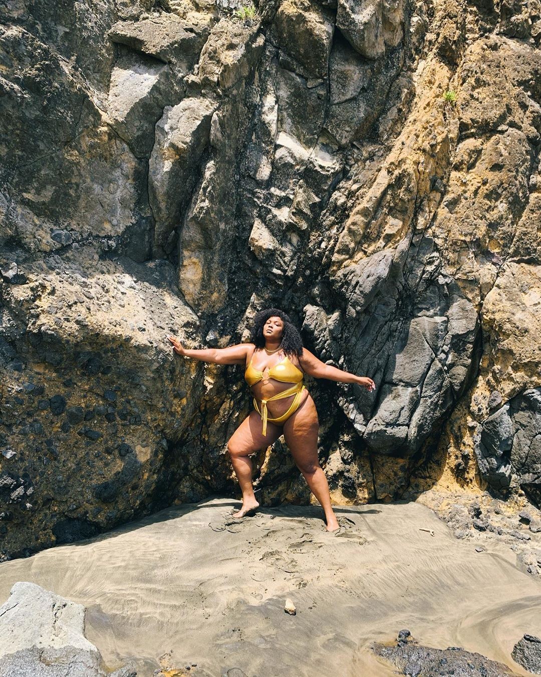 lizzo-sexy-curves-in-revealing-bikini-thefappening-pro-48 lizzo sexy curves in revealing bikini thefappening pro 48
