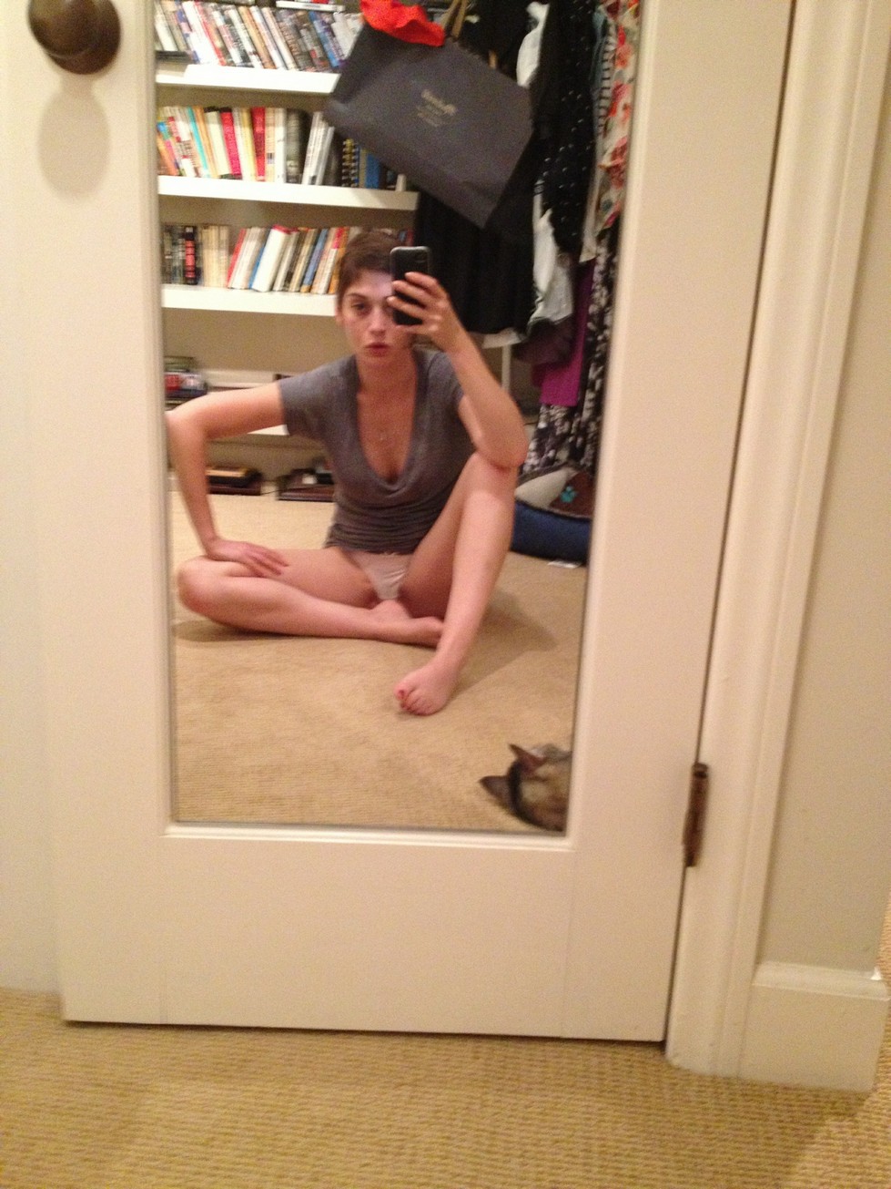 lizzy-caplan-nude-the-fappening-pro-2 lizzy caplan nude the fappening pro 2
