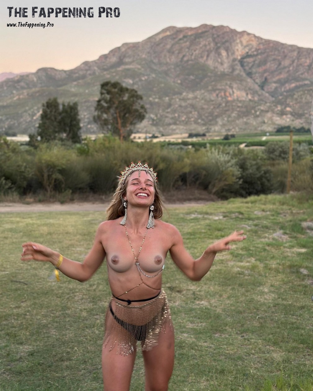 lola-weippert-nude-thefappening-cfd-2 Lola Weippert Naked In Nature