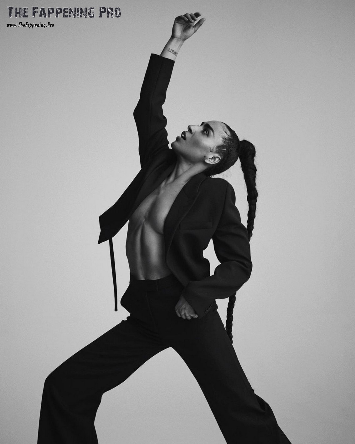loreen-naked-singer-thefappening-cfd-8 Singer Loreen Topless Covered