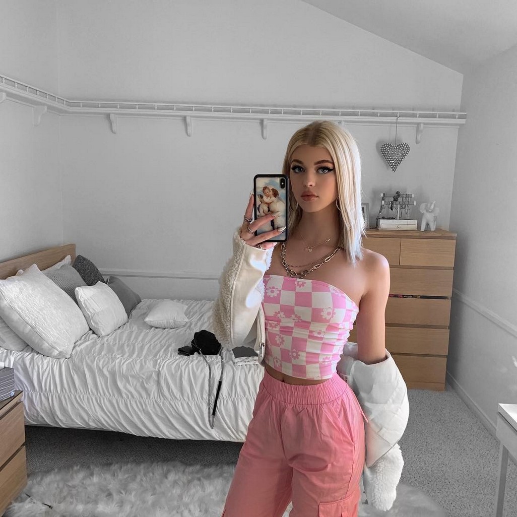 loren-gray-hot-selfie-thefappening-cfd-7 Loren Gray Selfie