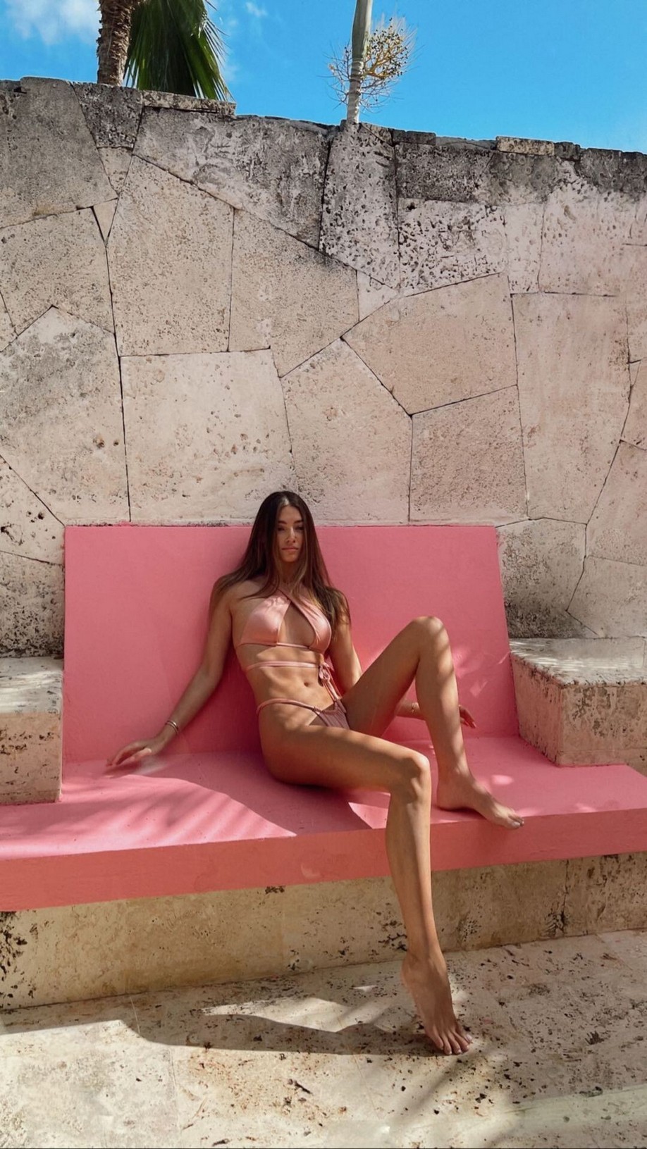 lorena-rae-bikini-thefappening-cfd-2-1 Lorena Rae Pink Bikini
