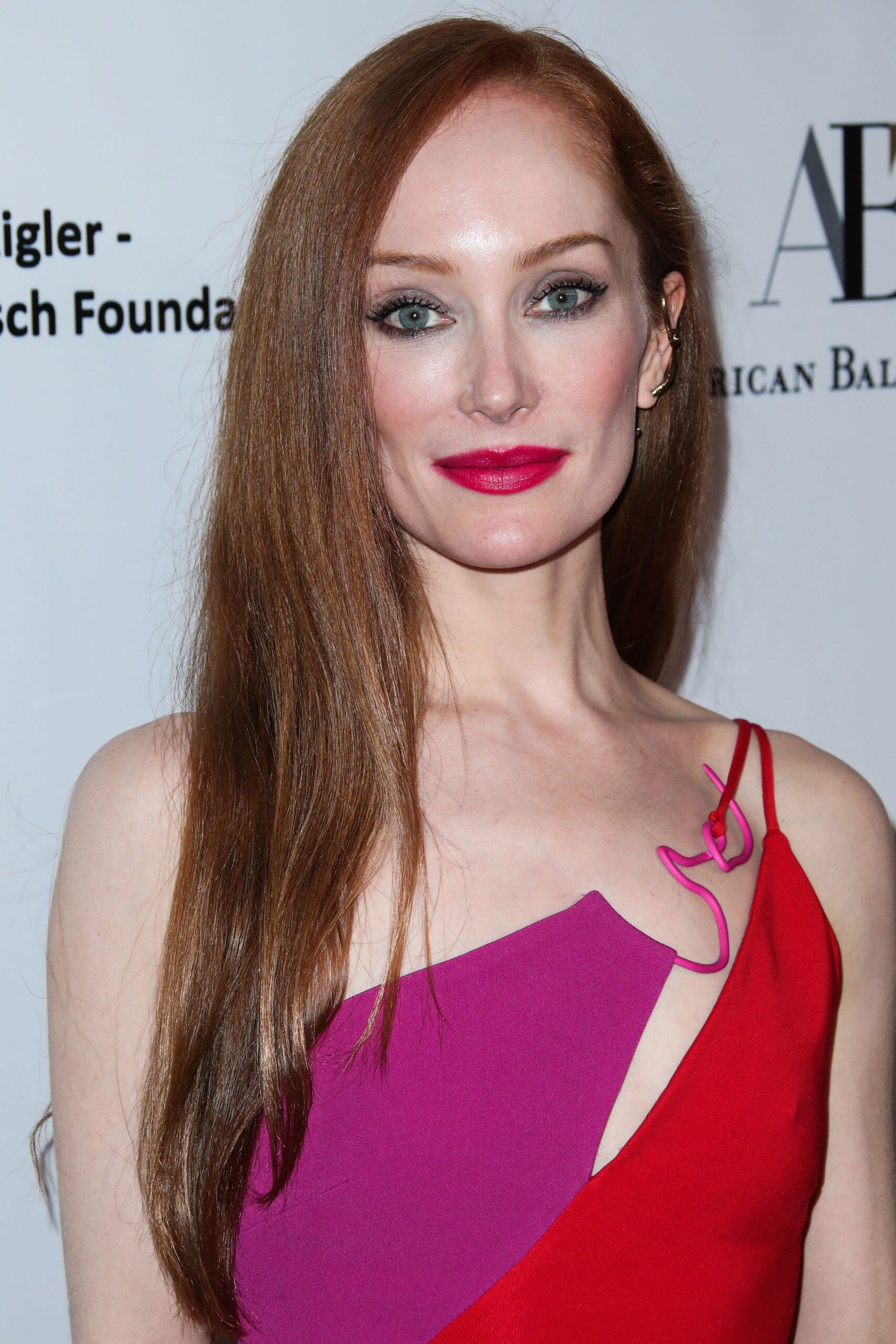 lotte verbeek sexy redhead 7 scaled