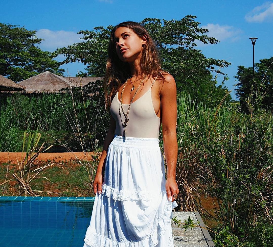louise-thompson-nude-sexy-3 louise thompson nude sexy 3