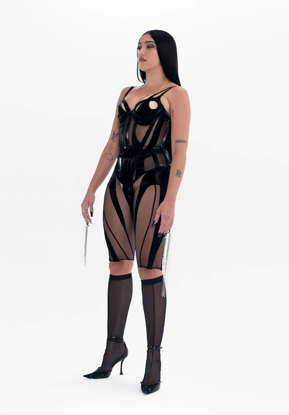 lourdes-leon-and-bella-hadid-sexy-for-mugler-thefappening-cfd-37 lourdes leon and bella hadid sexy for mugler thefappening cfd 37