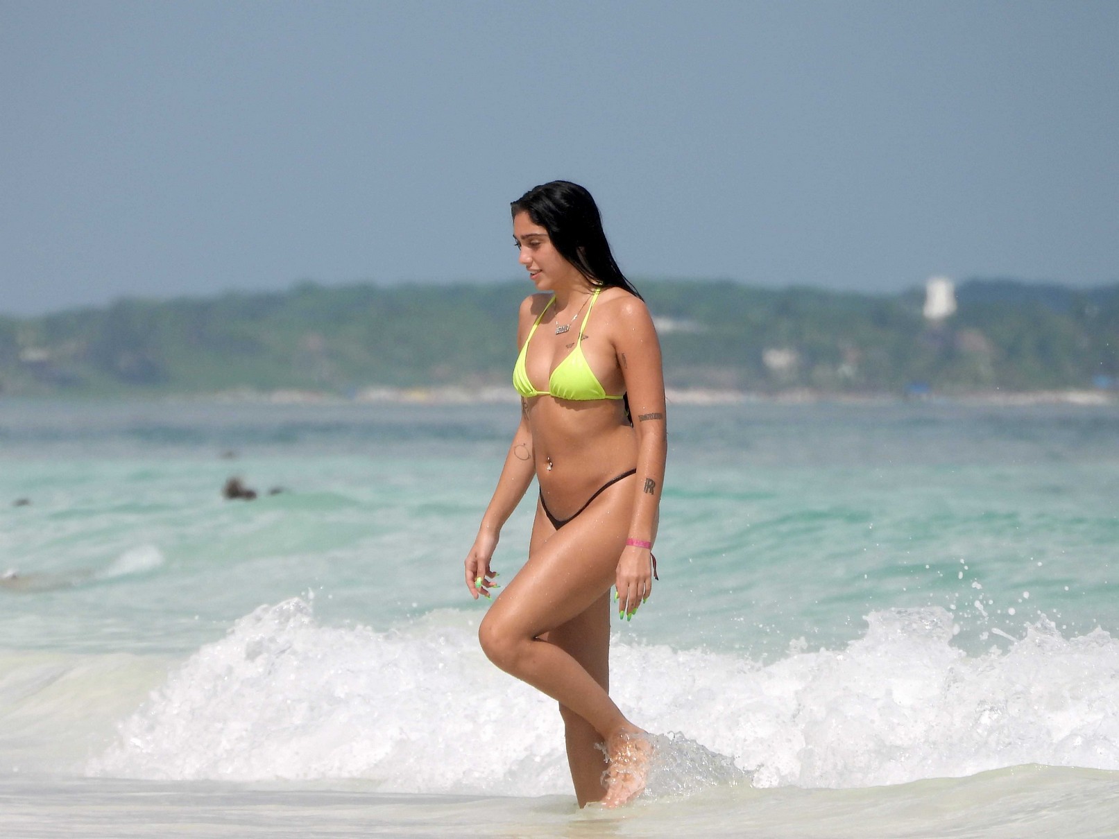 lourdes-leon-bikini-thefappening-cfd-8 Lourdes Leon Sexy