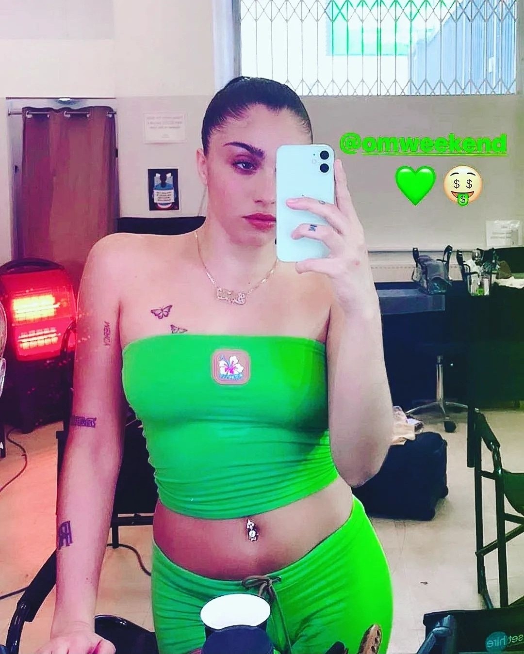 Lourdes Leon Selfie