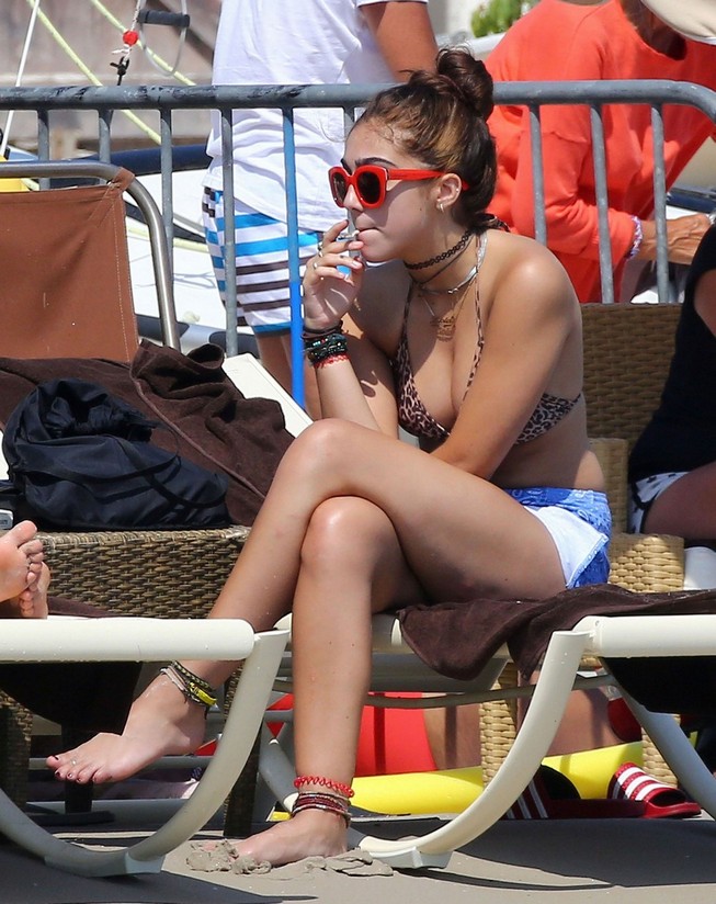 lourdes leon in bikini thefappening pro 92