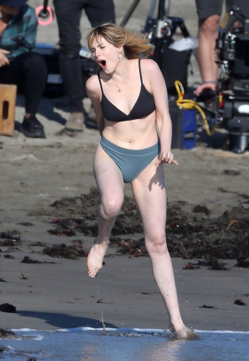 lucy-boynton-bikini-thefappening-cfd-5 Lucy Boynton Sexy In A Bikini