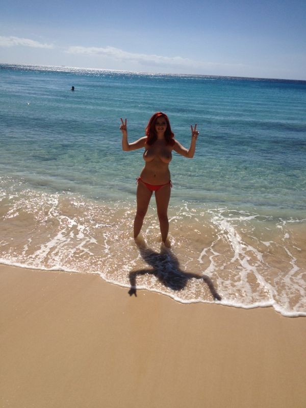 lucy-collett-nude-thefappening-29 Lucy-Collett-Nude-TheFappening-29