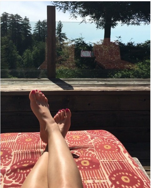 lucy-hale-nude-sexy-3 Lucy Hale Foot Feet