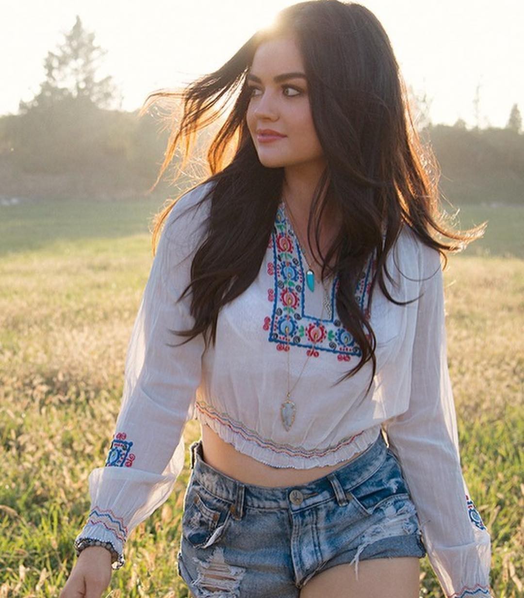 lucy-hale-nude-sexy-71 lucy-hale-nude-sexy-71