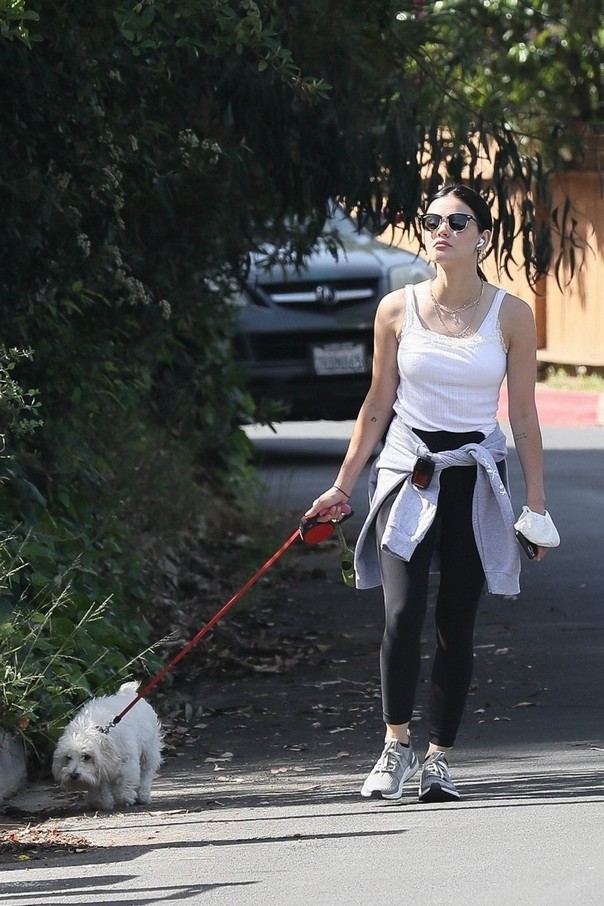 lucy-hale-sexy-look-in-la-thefappening-pro-35 lucy hale sexy look in la thefappening pro 35
