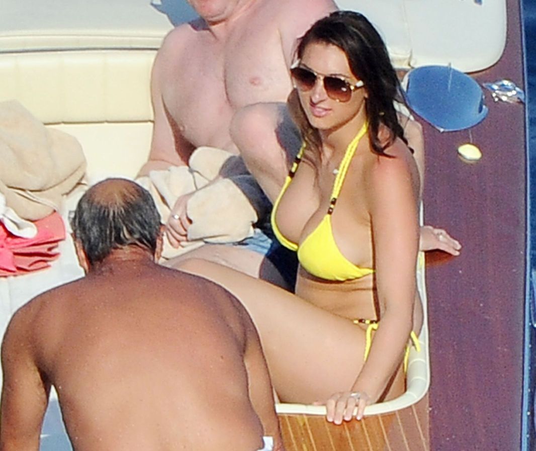 luisa-zissman-in-a-bikini-4 Luisa-Zissman-in-a-Bikini-4