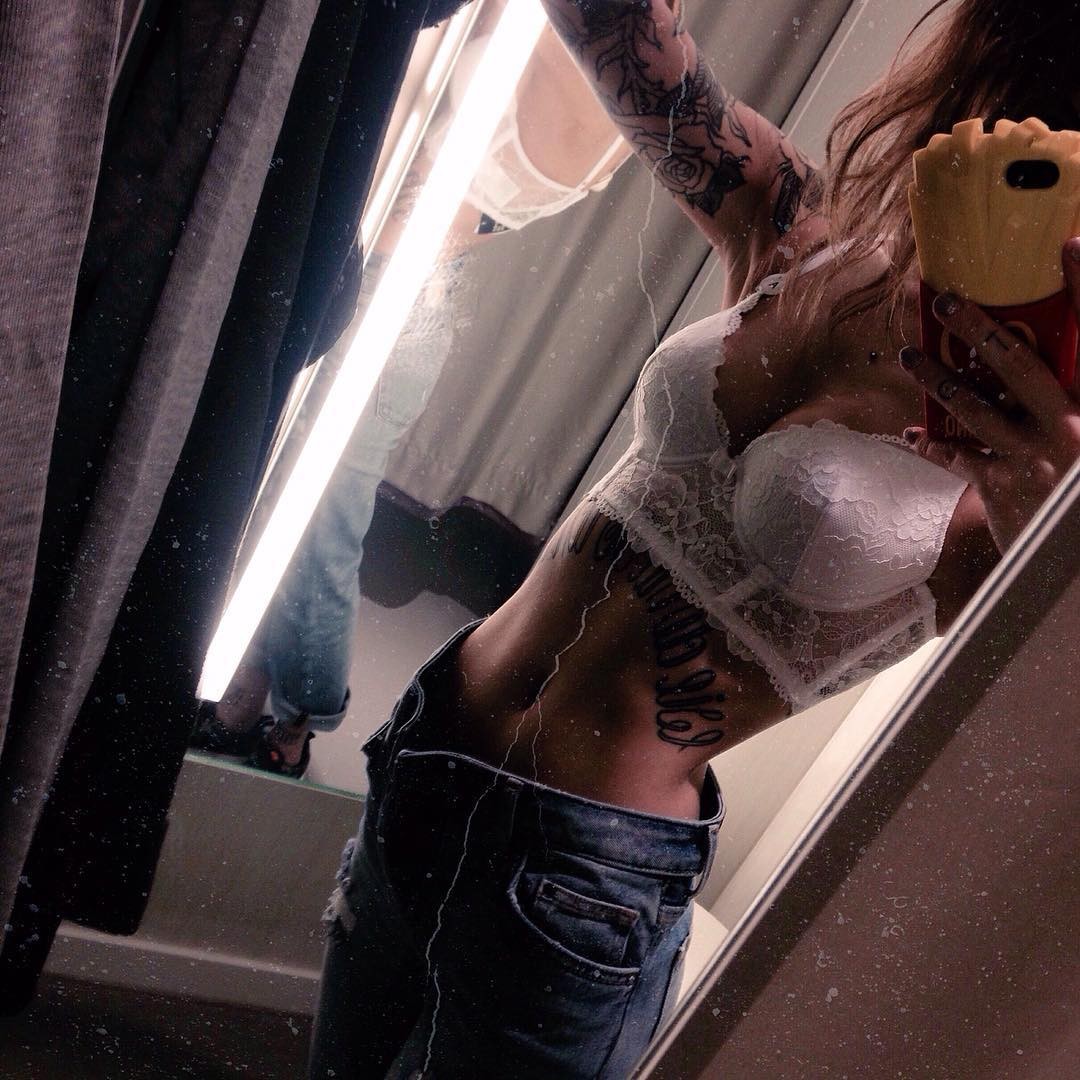 luuly-davis-nude-sexy-thefappening-cfd-16 luuly davis nude sexy thefappening cfd 16