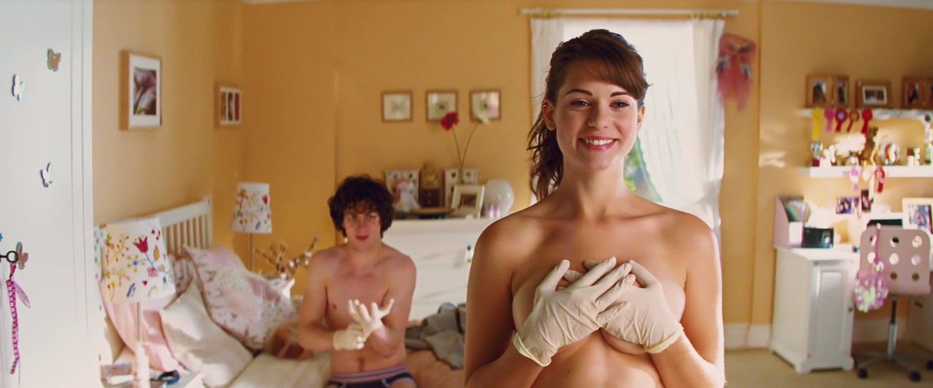 lyndsy-fonseca-sexy-1 Lyndsy-Fonseca-Sexy-1