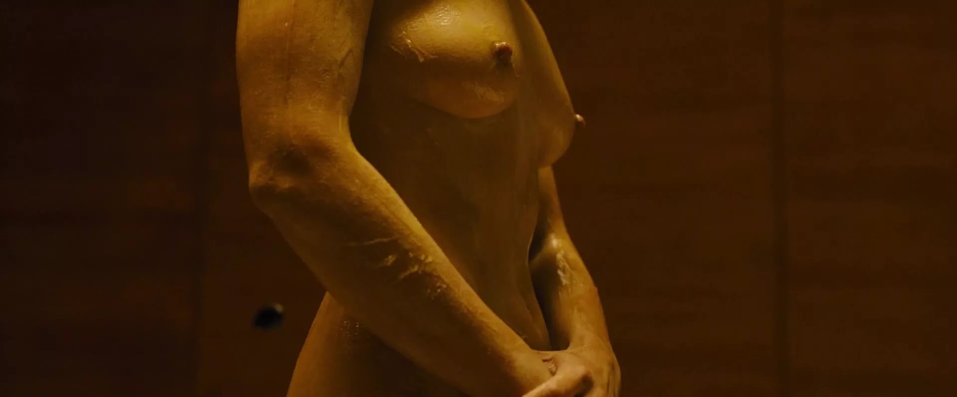 mackenzie-davis-nude-thefappening-pro-28 Mackenzie Davis Topless