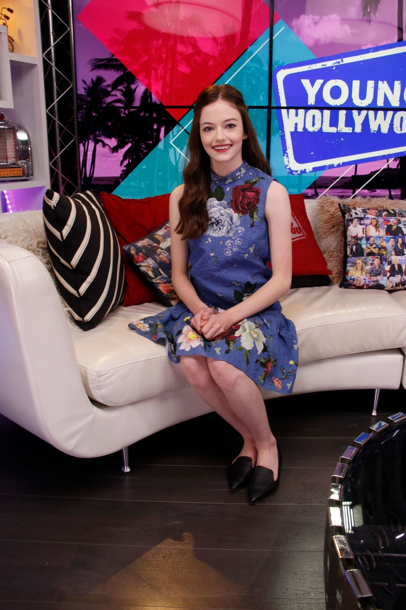 mackenzie-foy-sexy-non-nude-13 mackenzie foy sexy non nude 13