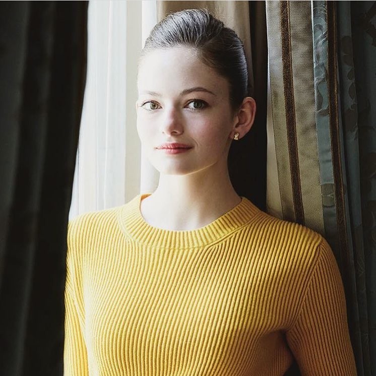 mackenzie-foy-sexy-non-nude-20 mackenzie foy sexy non nude 20