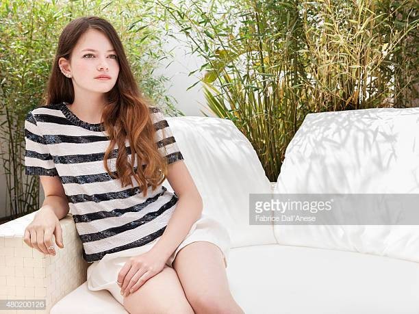 mackenzie-foy-sexy-non-nude-21 mackenzie foy sexy non nude 21