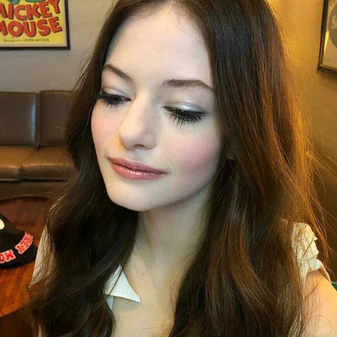 mackenzie-foy-sexy-non-nude-27 mackenzie foy sexy non nude 27