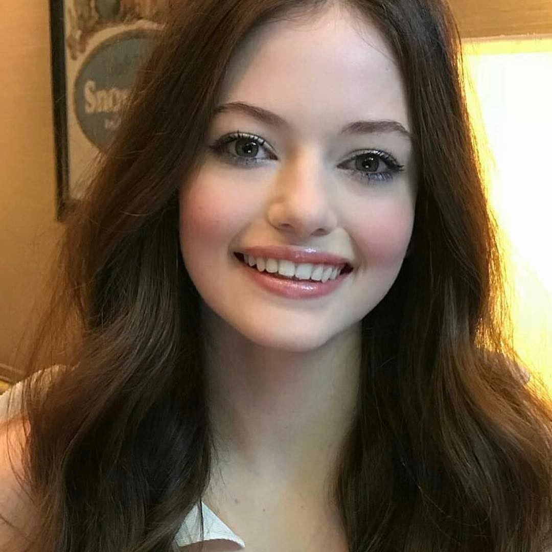mackenzie-foy-sexy-non-nude-29 mackenzie foy sexy non nude 29