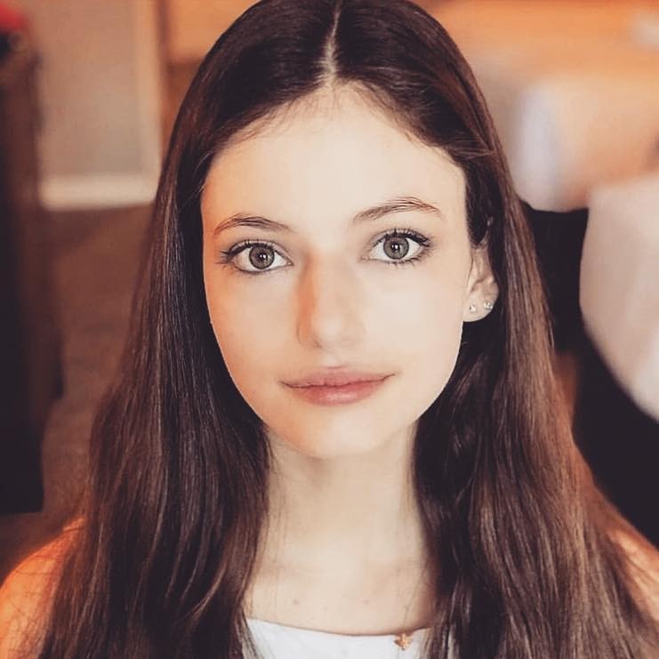 mackenzie-foy-sexy-non-nude-32 mackenzie foy sexy non nude 32