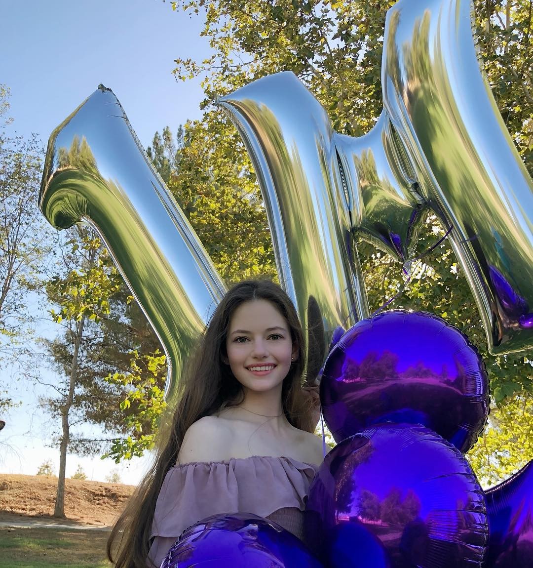 mackenzie-foy-sexy-non-nude-39 mackenzie foy sexy non nude 39