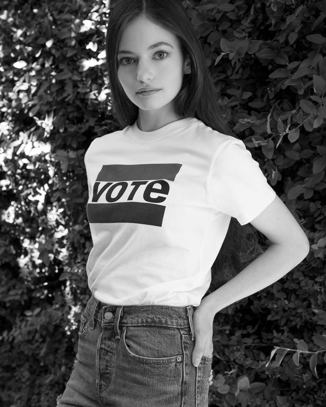 mackenzie-foy-sexy-non-nude-44 mackenzie foy sexy non nude 44