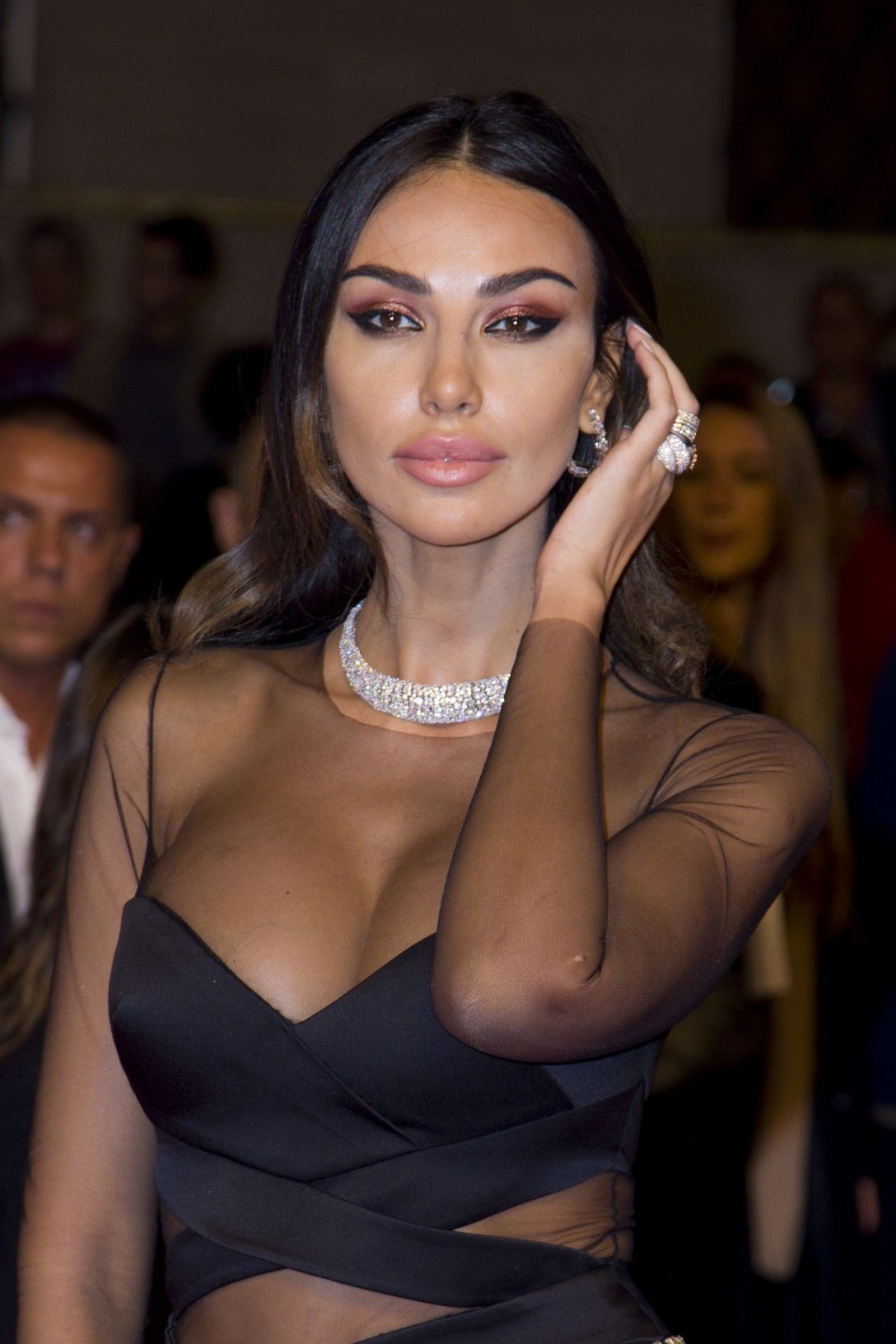 madalina-ghenea-sexy-thefappening-cfd-10 Madalina Ghenea Deep Cleavage Tits