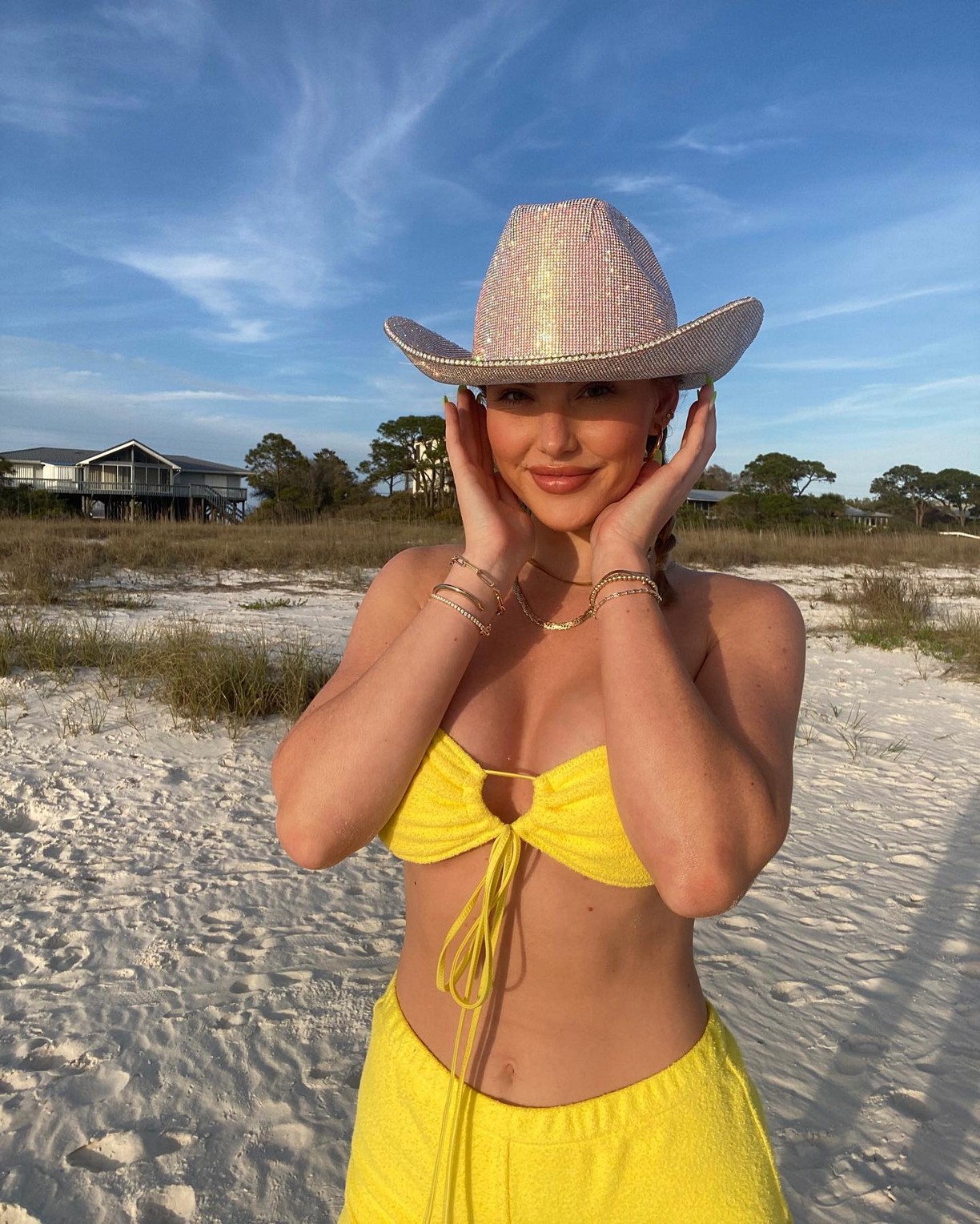 maddy-cloud-sexy-bikini-thefappening-cfd-5 maddy cloud sexy bikini thefappening cfd 5