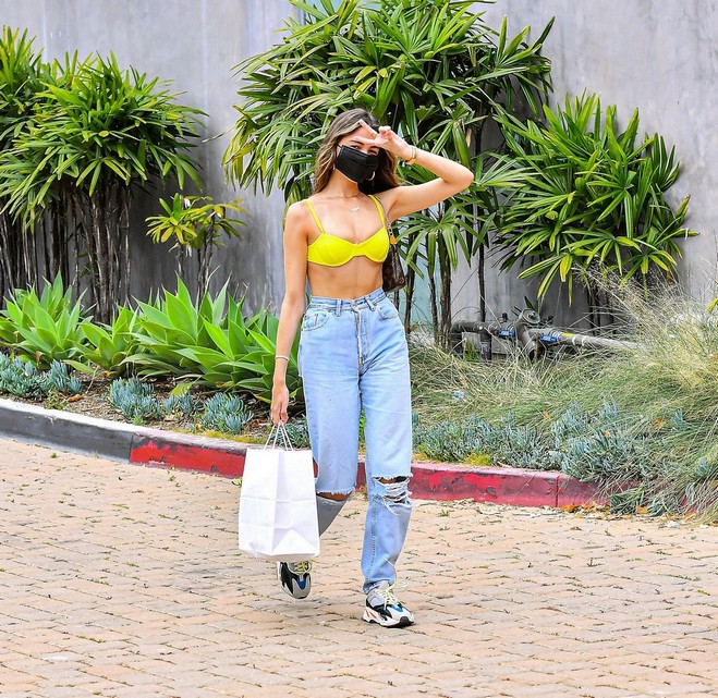madison beer sexy bikini top thefappening pro 4