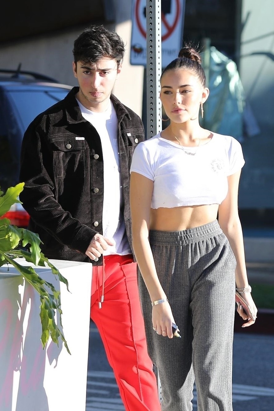 madison-beer-sexy-tits-out-8 madison beer sexy tits out 8