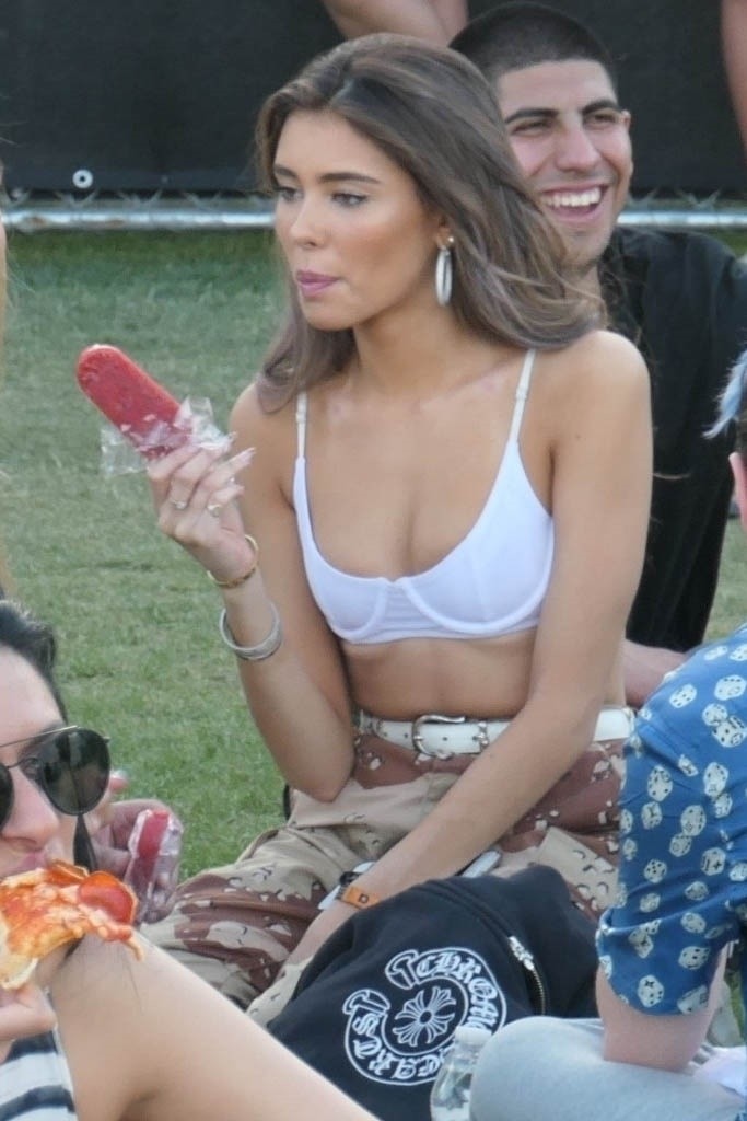 madison-beer-sucks-ice-cream-1 madison beer sucks ice cream 1