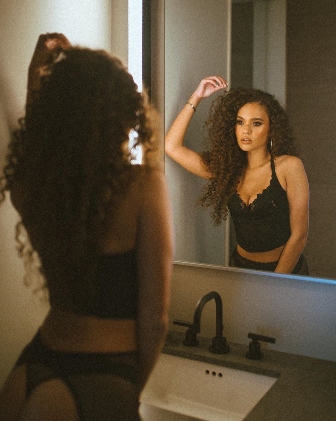 madison-pettis-sexy-in-savage-x-fenty-lingerie-thefappeningpro-1 madison pettis sexy in savage x fenty lingerie thefappeningpro 1