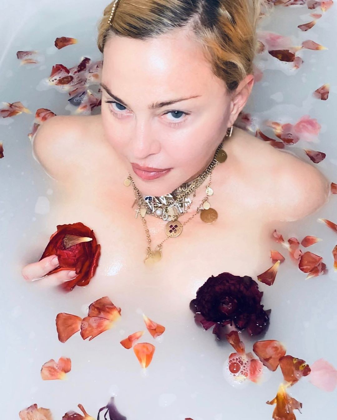 madonna-fappening-nude-in-bath-thefappening-pro-1 Madonna Fappening Nude in Bath