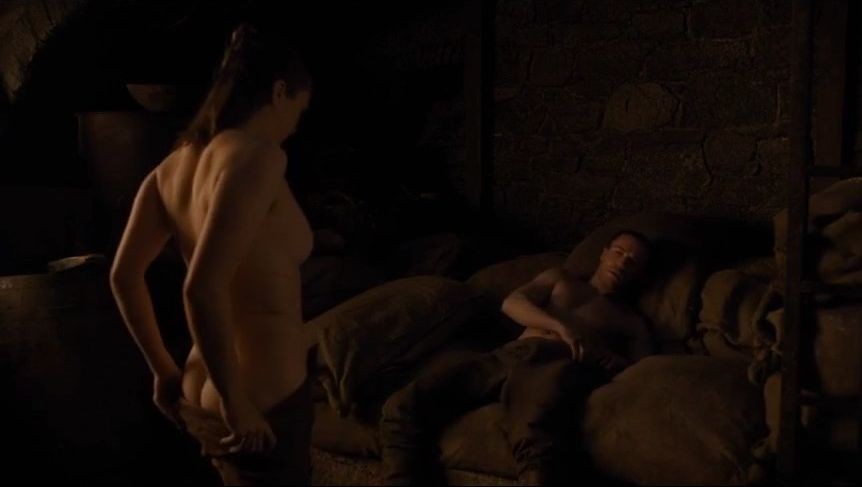 maisie-williams-nude-3 maisie williams nude 3