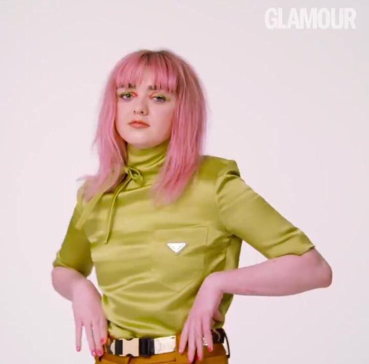 maisie-williams-sophie-turner-sexy-1 maisie williams sophie turner sexy 1