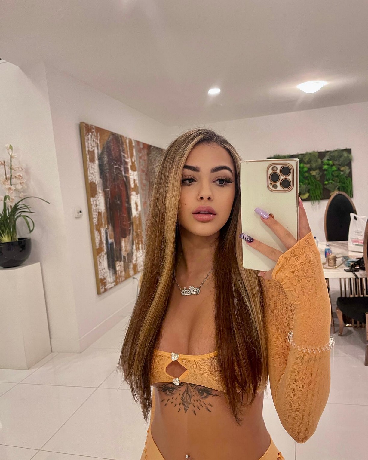 malu-trevejo-selfie-thefappening-cfd-2 Malu Trevejo Hot Selfie