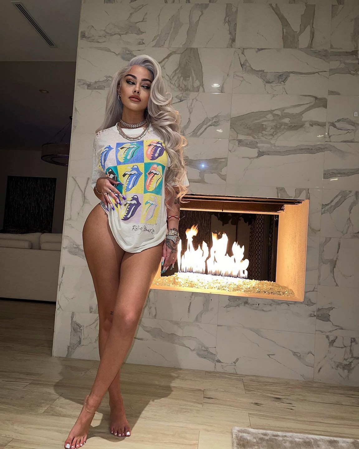 malu-trevejo-sexy-thefappening-cfd-1 Malu Trevejo No Panties