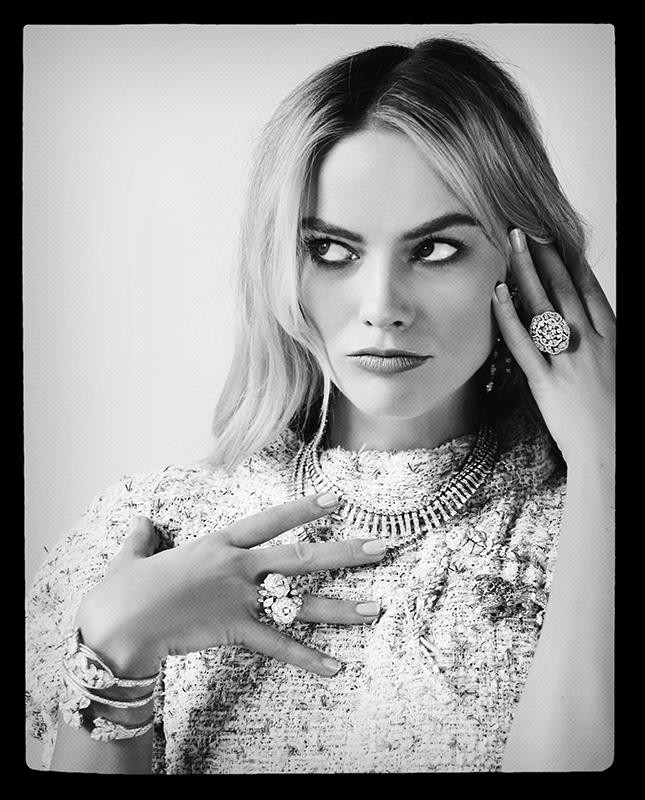 margot robbie chanel sexy 1