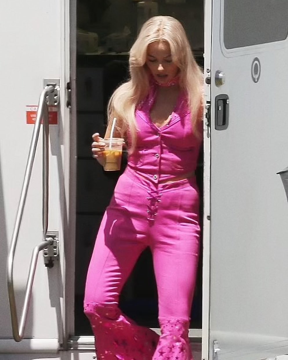 margot-robbie-sexy-barbie-thefappening-cfd-2 Margot Robbie On The Set Of Barbie