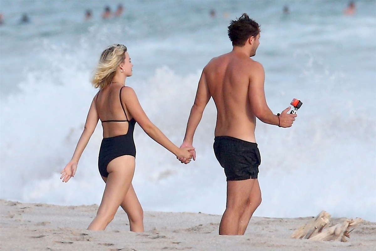 margot robbie sexy thefappening pro 2