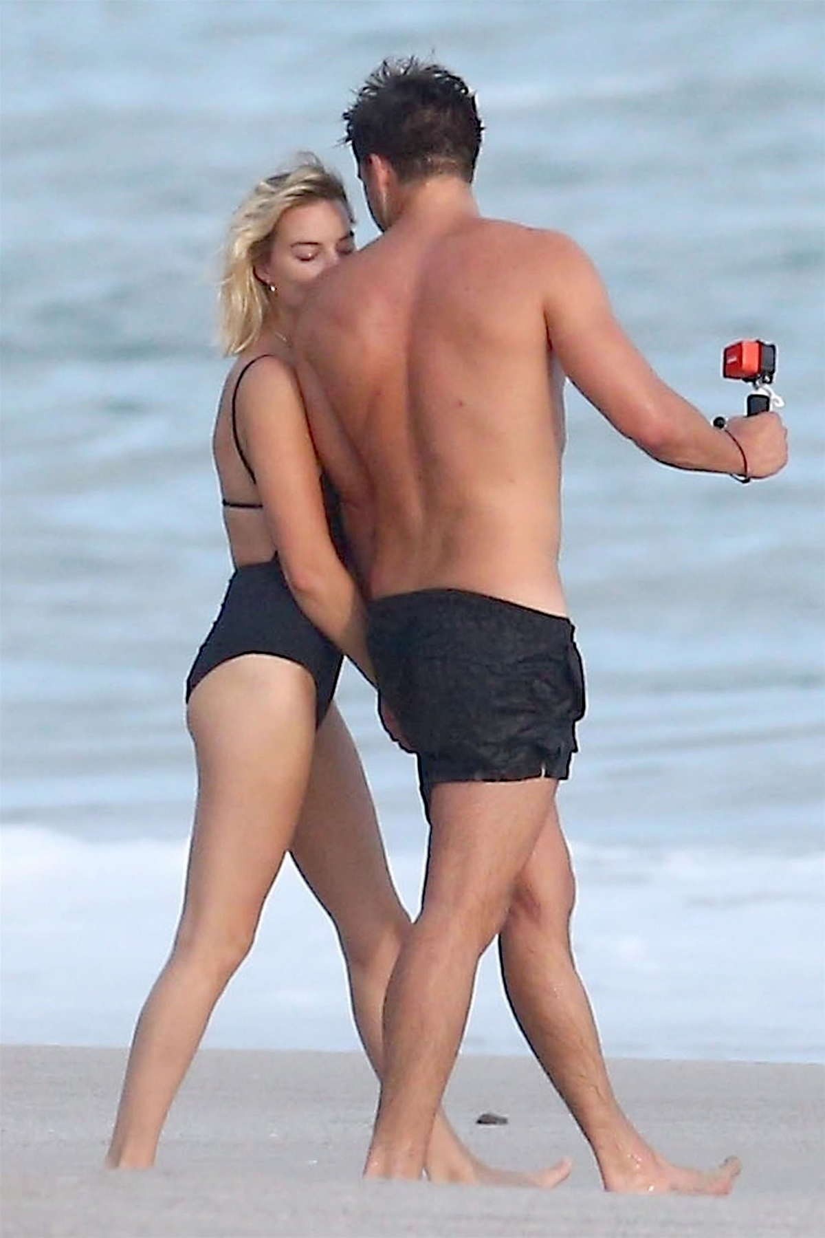 margot robbie sexy thefappening pro 3 1